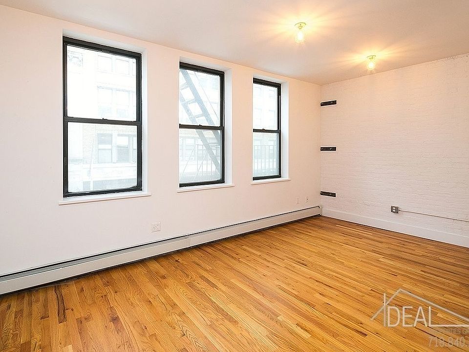 1st image of 54 Willoughby St #3