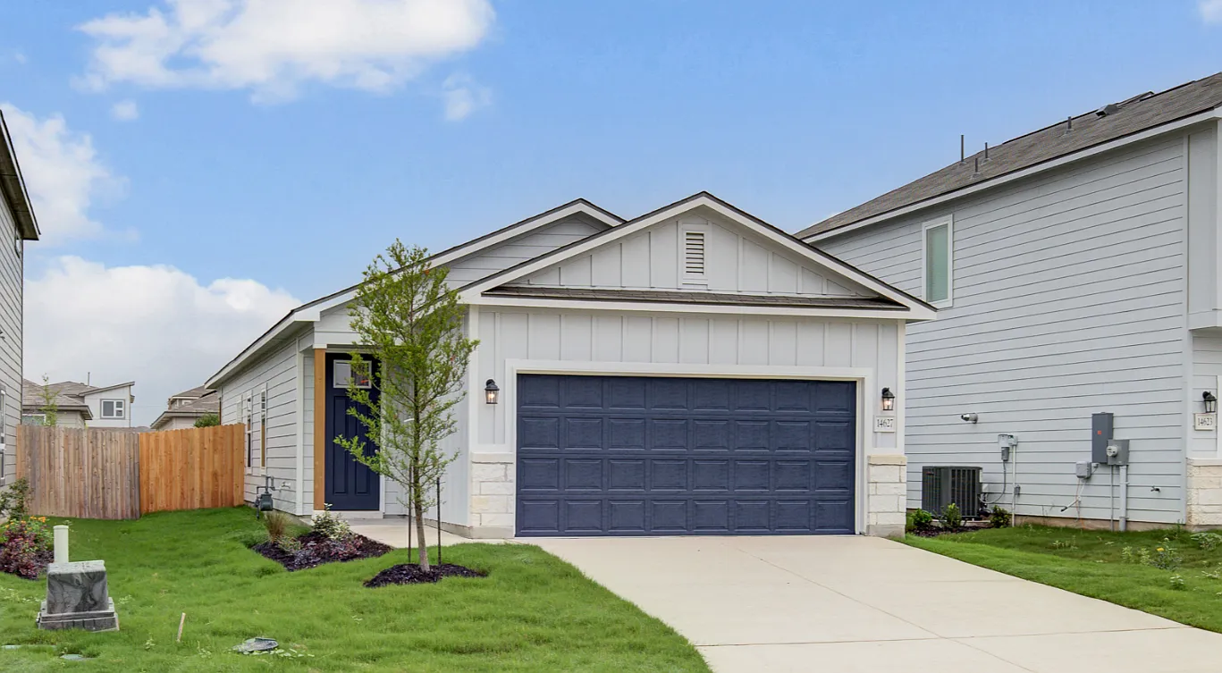 3 bed, 1334 sqft, $1,690 — Photo 1