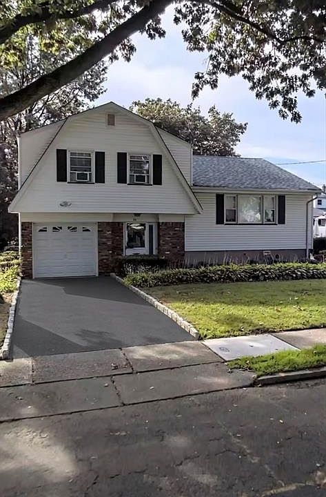 1st image of 92 Van Buskirk Road