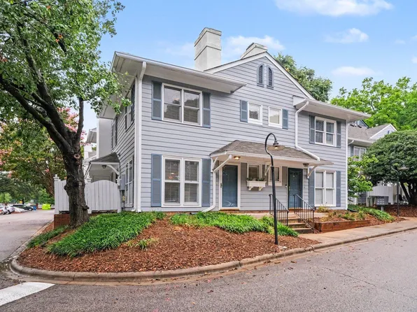 1402 Barton Place Dr, Raleigh, NC 27608