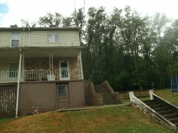 143 Weinbrenner Ave, Republic, PA 15475