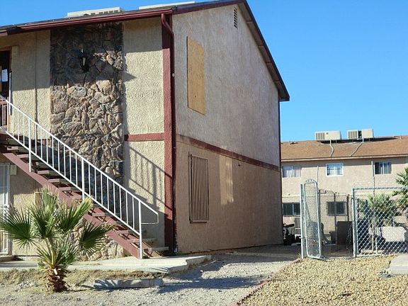 4th image of 4724 Convaire Ave