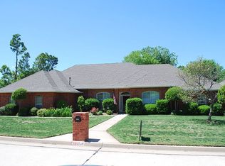 4721 Crystal Lake Rd, Norman, OK 73072