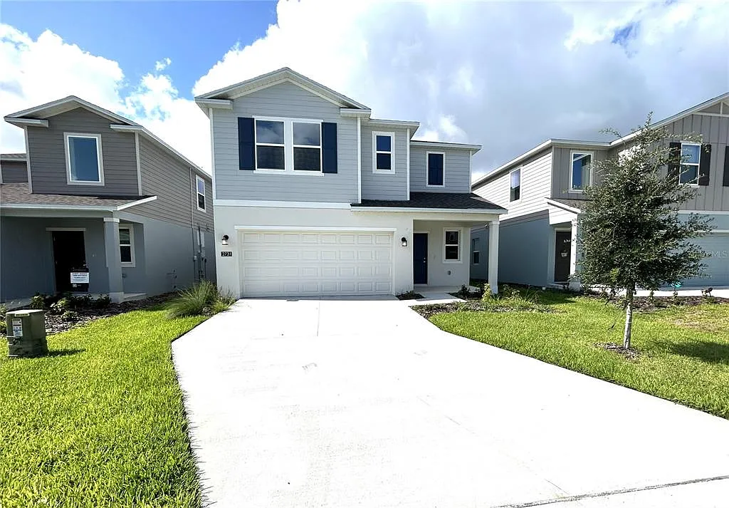 6 bed, 3.0 bath, 2522 sqft, $2,500 — Photo 1