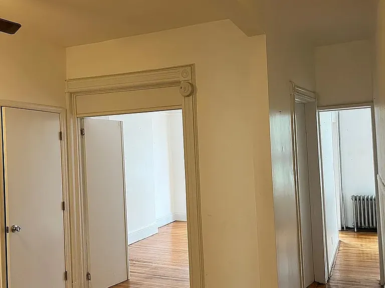 235 9th St #3 — Photo 9