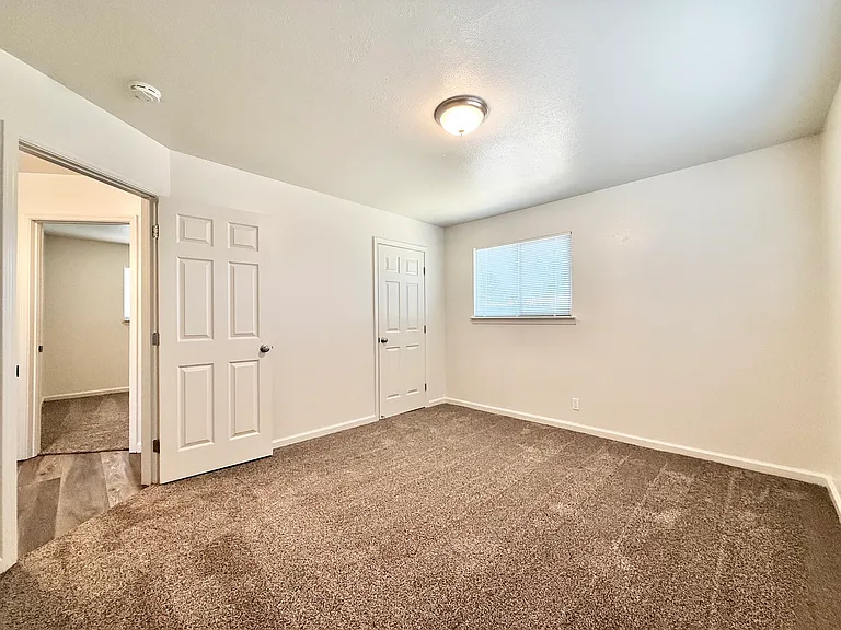 232 Poplar Ave — Photo 8
