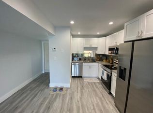 8961 S Hollybrook Blvd APT 301, Pembroke Pines, FL 33025