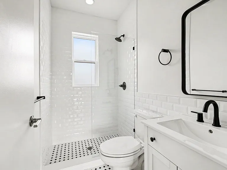 4729 Rohns St #1A — Photo 17
