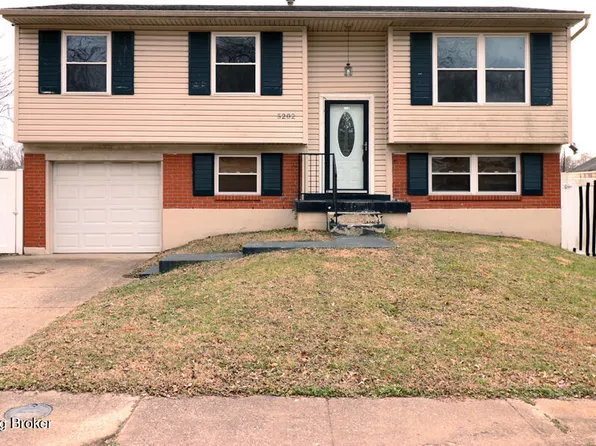 5202 Green Cove Cir, Louisville, KY 40218