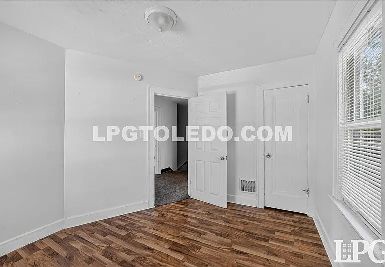 414 Bender Dr — Photo 24