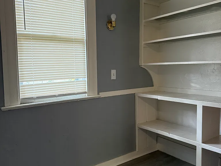 506 Ridgeway Ave — Photo 6