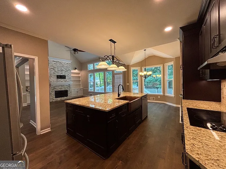 109 Lexington Pass — Photo 10