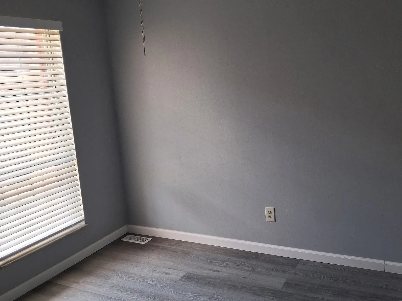 2 bed, 1.5 bath, 1440 sqft, $1,200 — Photo 2