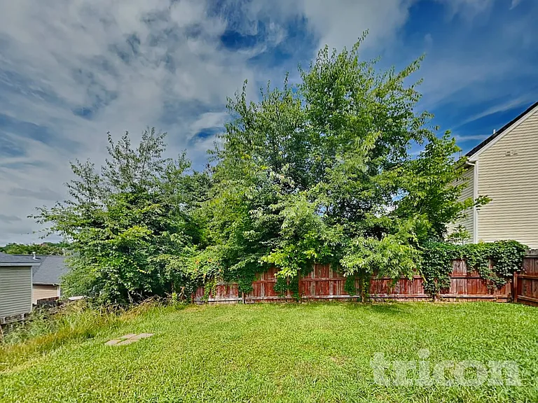 2120 Ballingarry Dr — Photo 19
