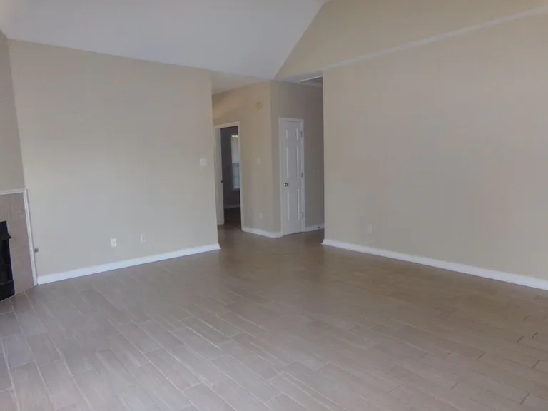 903 Cook St — Photo 9