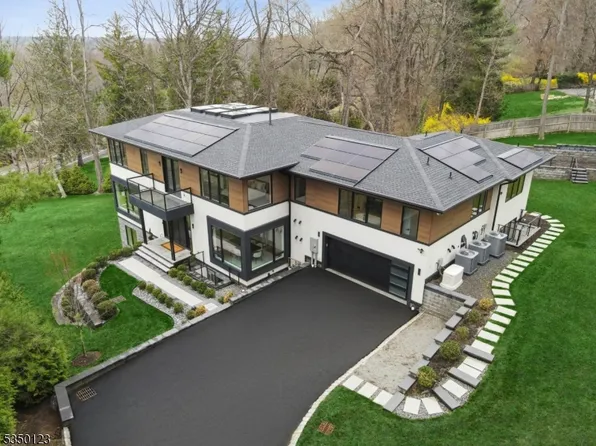 9 Birch Hill Dr, Chatham Twp., NJ 07928
