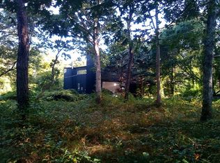 47 Hillside Rd, Southampton, NY 11968