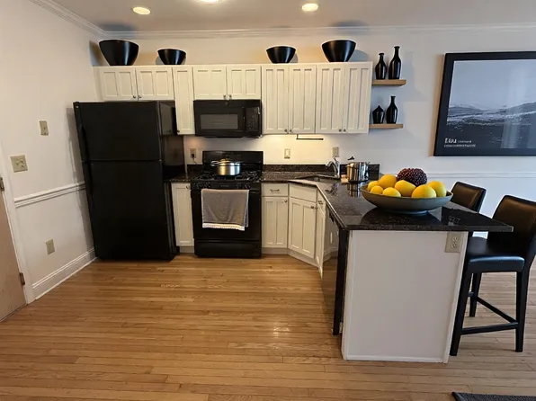 725 Jefferson Street image 5 of 9