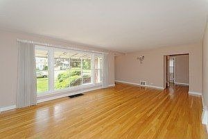 3rd image of 1843 Norfolk Ave