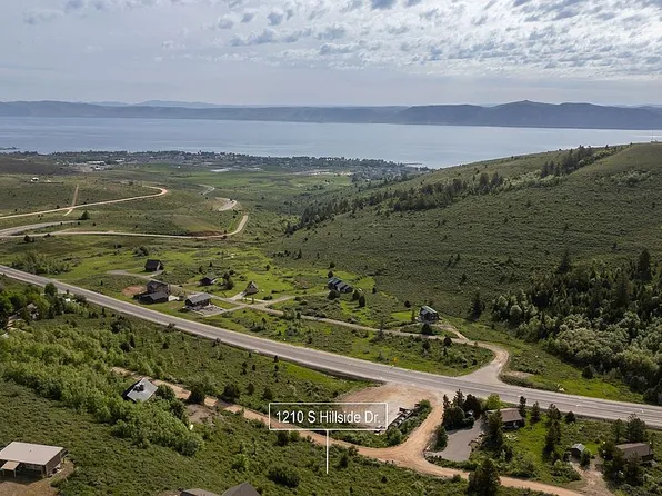 1210 S Hillside Dr, Garden City, UT 84028