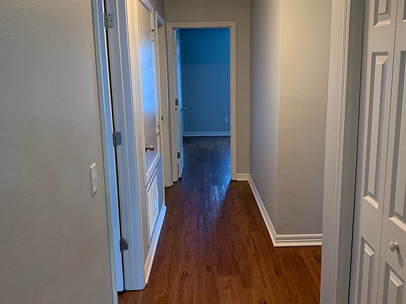 4th image of 2609 SW 17th St #2
