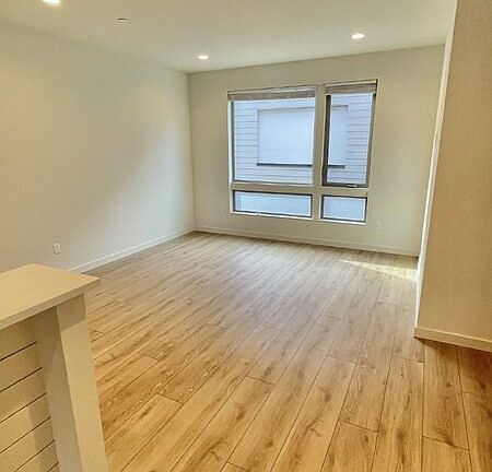 3rd image of 18016 7th Ave NE #C