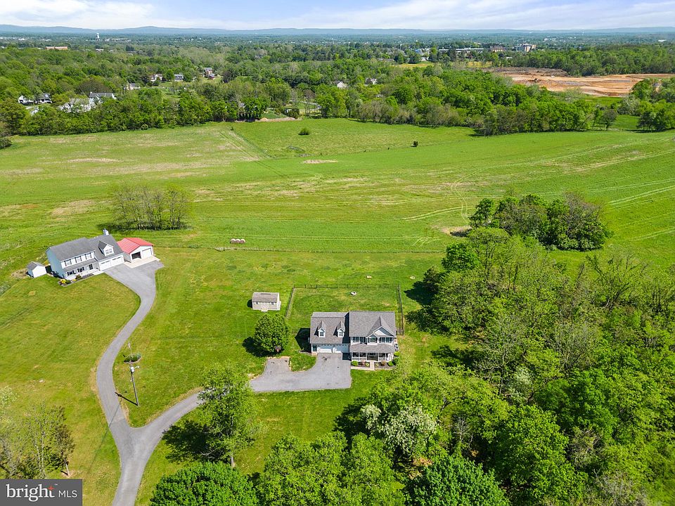 484 Lost Rd, Martinsburg, WV 25403 Zillow