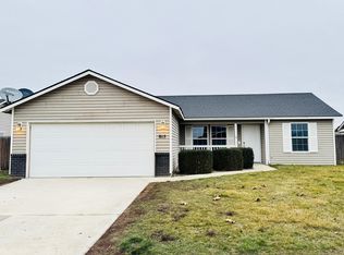 815 Jessica Ct, Grandview, WA 98930