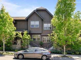 10384 SW Taylor St, Portland, OR 97225