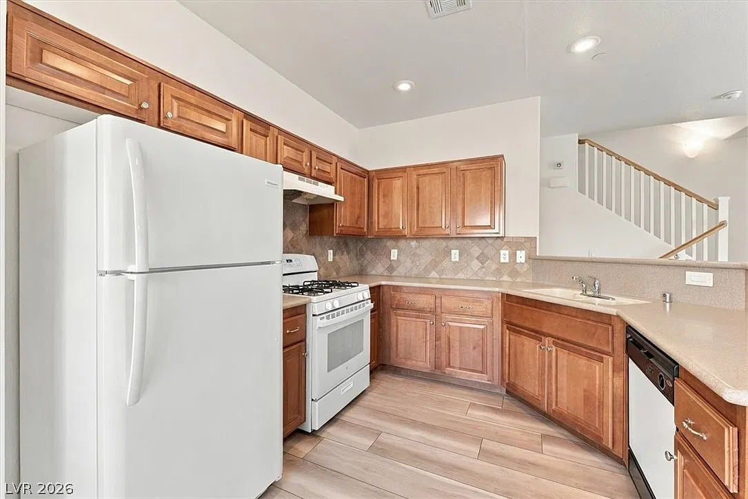 2 bed, 2.5 bath, 1316 sqft, $1,515 — Photo 4