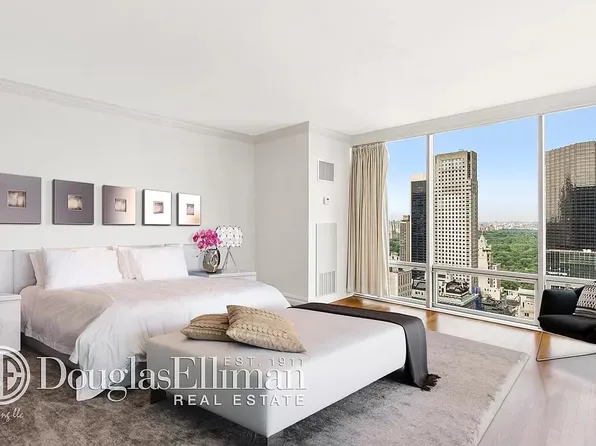 641 5th Avenue 35D image 3 of 13