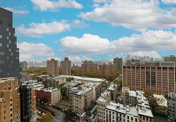 3rd image of 210 Broadway APT H1907