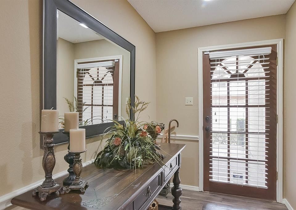 1st image of 5844 Lake Point Dr #3