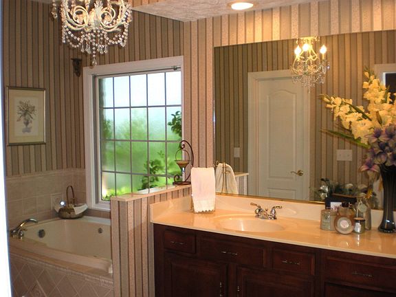 MASTER BATH WITH DOUBLE VANITIES