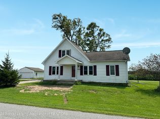1030 Noble Rd, Williamston, MI 48895
