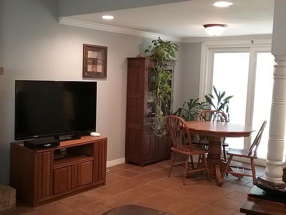 2nd image of 108 Anderson Dr #A