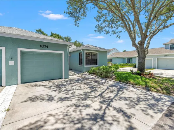 1074 SANABEL COURT NE, ST PETERSBURG, FL 33702