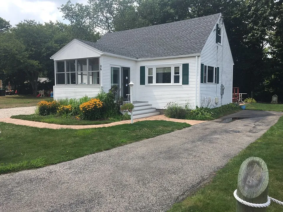 86 Hartford Rd