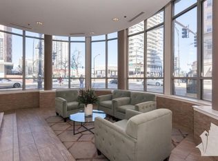 5558 N Sheridan Rd, Chicago, IL 60640