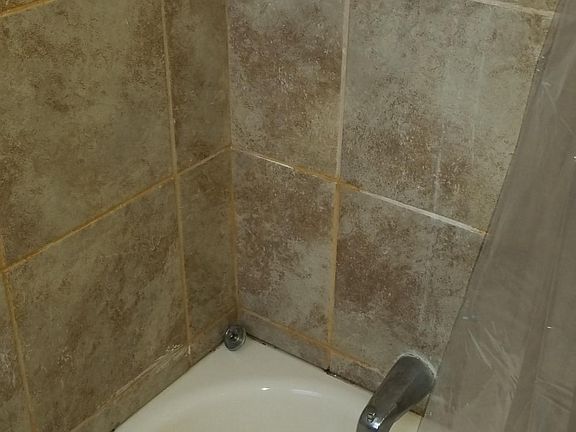 3rd image of 3300 W 98th St #1