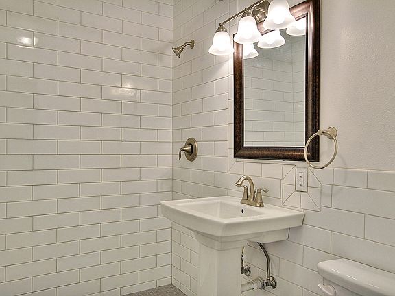 5th image of 6503 Seville Rd #1