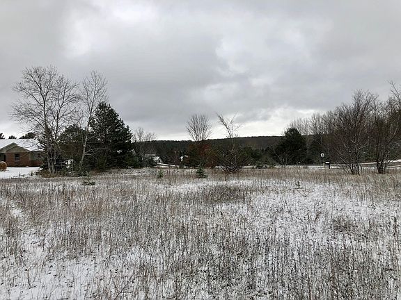5th image of 956 Fairway Dr