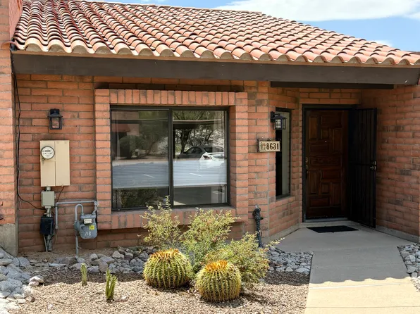 8631 N Little Oak Ln, Tucson, AZ 85704