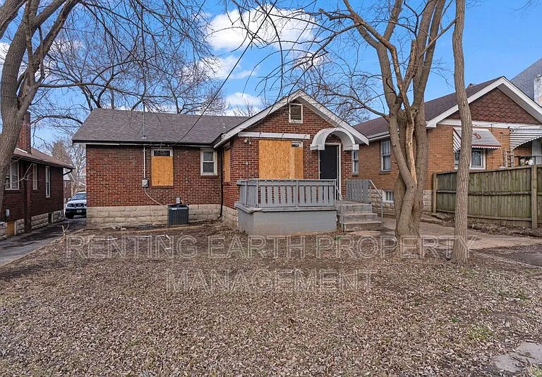 8212 Toddy Ave — Photo 3