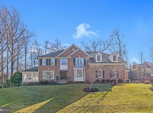3303 Lauren Oaks Ct, Herndon, VA 20171