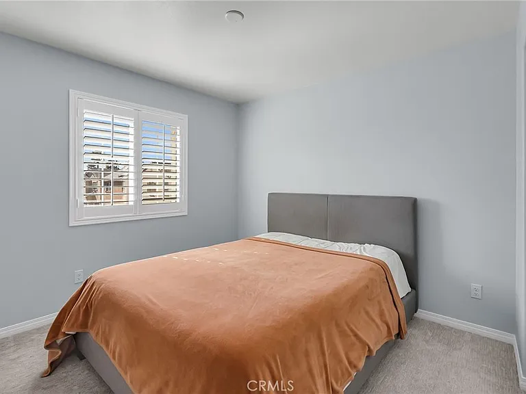 16064 Symphony Ln — Photo 33