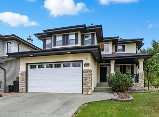 976 Hollingsworth Bnd NW, Edmonton, AB T6R 3G7