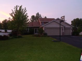 20137 Calgary Trl, Farmington, MN 55024