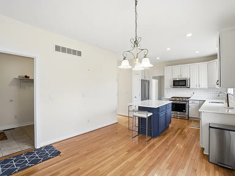 7822 Remington Rd — Photo 22