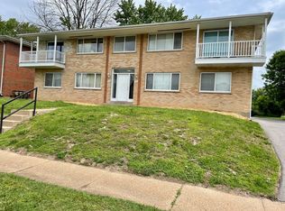 760 Thompson Dr, Florissant, MO 63031